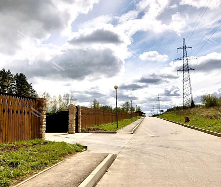 участок площадью кв.м.