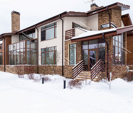 7-и комнатный дом площадью 737 кв.м.