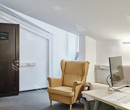  офис площадью 190,9 кв.м.