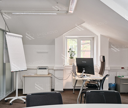  офис площадью 190,9 кв.м.