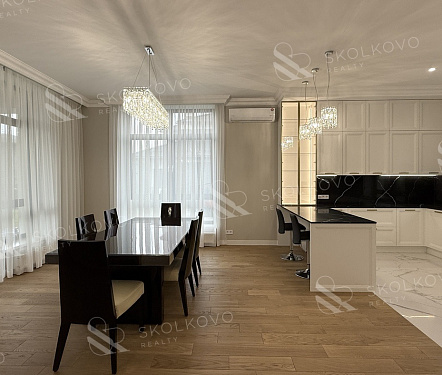 6-и комнатный дом площадью 250 кв.м.