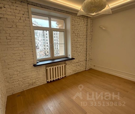 квартира площадью 75,1 кв.м.