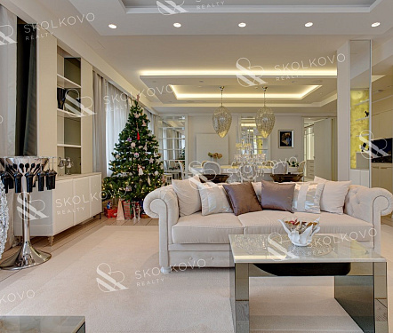 9-и комнатный дом площадью 561,5 кв.м.