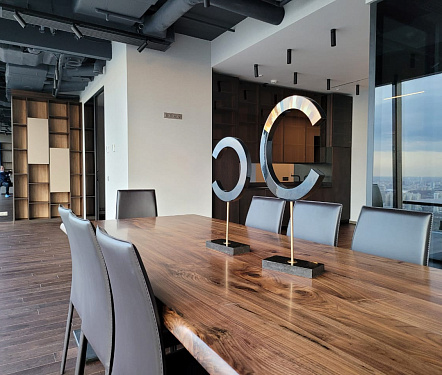  офис площадью 100 кв.м.