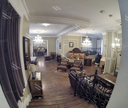  свободного назначения площадью 740 кв.м.