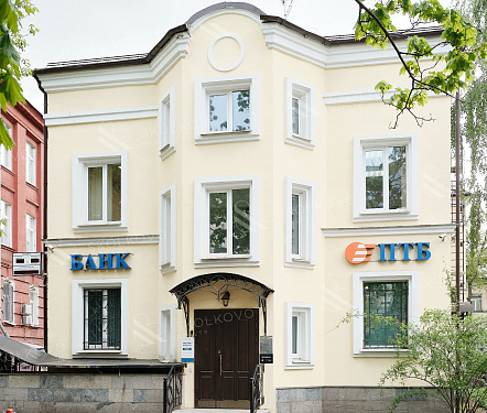  офис площадью 174,7 кв.м.