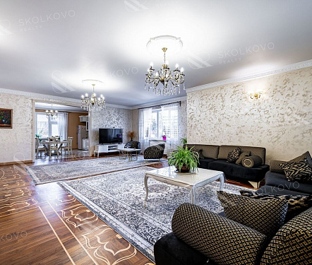 5-и комнатный дом площадью 767 кв.м.