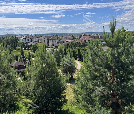  участок площадью  кв.м.