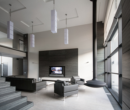 дом площадью 617 кв.м.