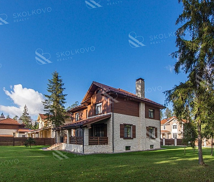 15-и комнатный дом площадью 500 кв.м.