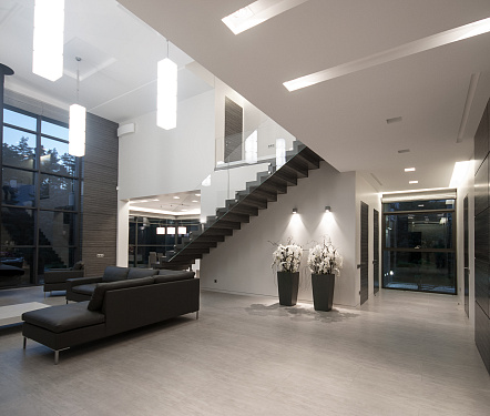 дом площадью 617 кв.м.