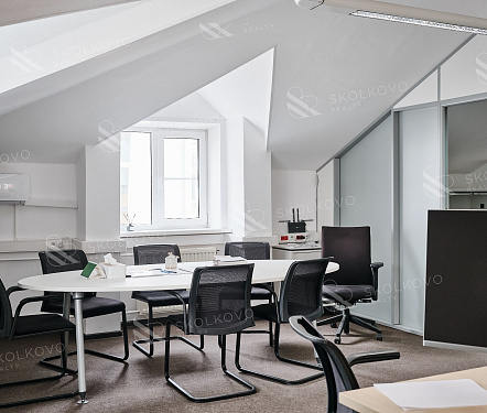  офис площадью 190,9 кв.м.