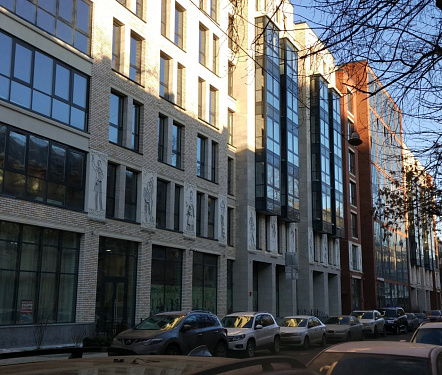 Barrin House (Баррин Хаус)