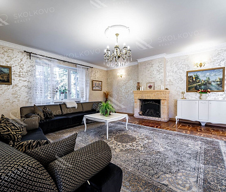 5-и комнатный дом площадью 767 кв.м.