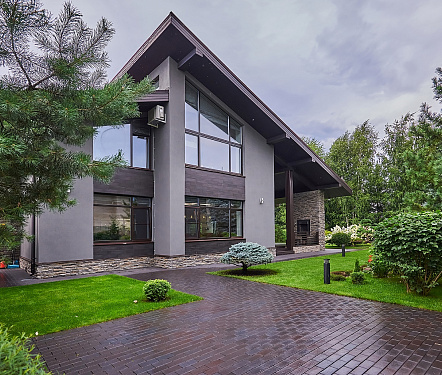 дом площадью 490 кв.м.