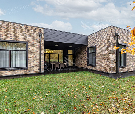 7-и комнатный дом площадью 328 кв.м.