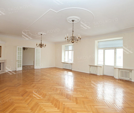 6-и комнатная квартира площадью 350 кв.м.