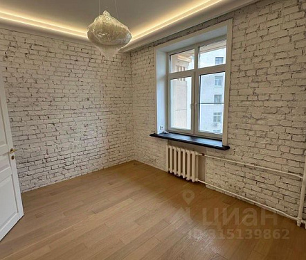 квартира площадью 75,1 кв.м.