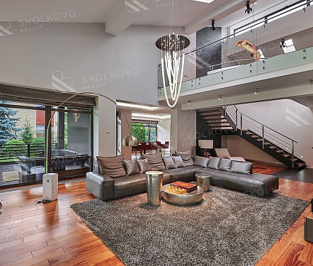 13-и комнатный дом площадью 490 кв.м.