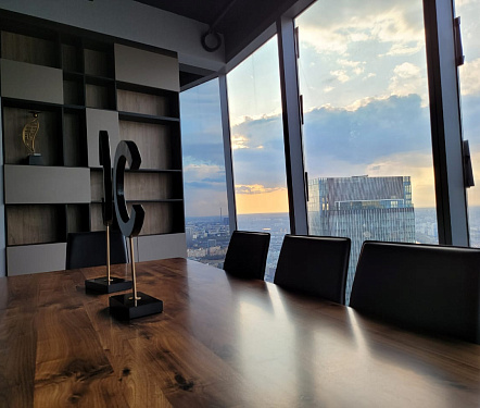  офис площадью 100 кв.м.