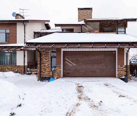 7-и комнатный дом площадью 737 кв.м.