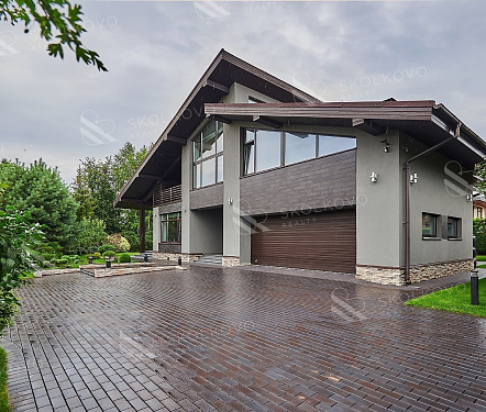 13-и комнатный дом площадью 490 кв.м.