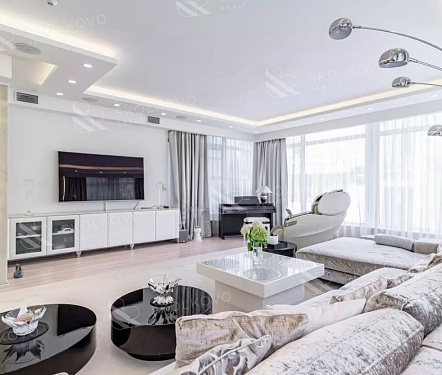 9-и комнатный дом площадью 561,5 кв.м.