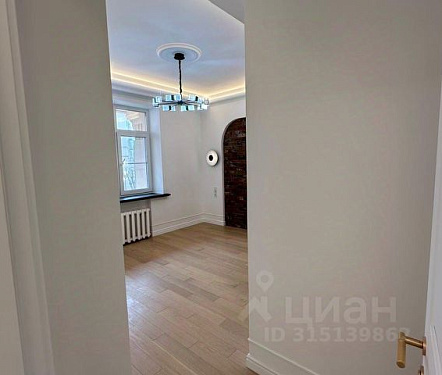 квартира площадью 75,1 кв.м.